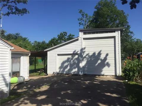 140 Watson St, Bryan, TX 77801 photo 2