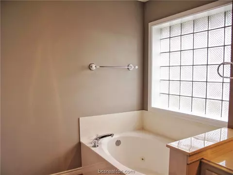 3909 Brighton Dr, Bryan, TX 77802 photo 23