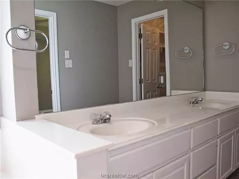 3909 Brighton Dr, Bryan, TX 77802 photo 24