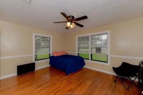722 Garden Acres Blvd, Bryan, TX 77802 photo 8