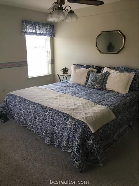 3828 Plainsman Ln, Bryan, TX 77802 photo 13