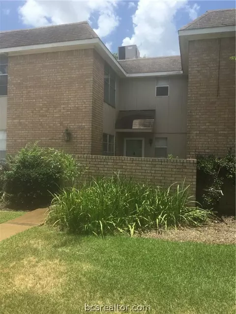 3828 Plainsman Ln, Bryan, TX 77802 photo 2