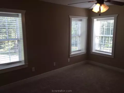 9845 Weedon Loop, Bryan, TX 77808 photo 8