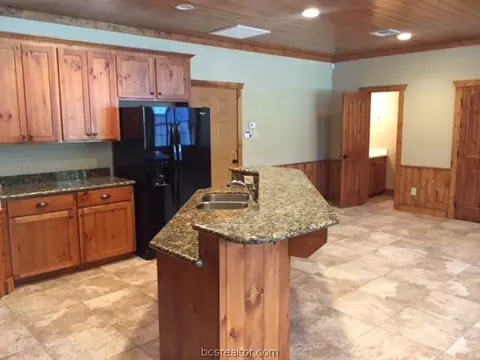 9845 Weedon Loop, Bryan, TX 77808 photo 4