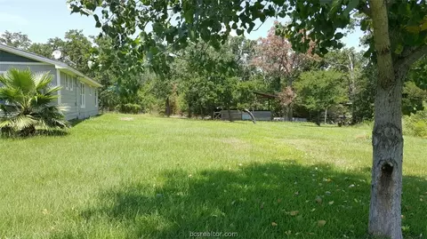 6416 Peyton Rd, Bryan, TX 77807 photo 3