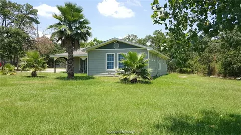 6416 Peyton Rd, Bryan, TX 77807 photo 2