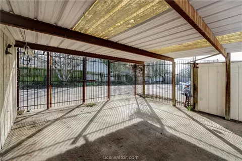 913 Navidad St, Bryan, TX 77801 photo 22