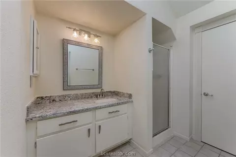 913 Navidad St, Bryan, TX 77801 photo 17