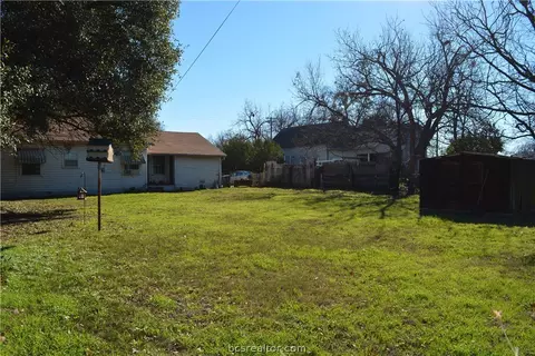 106 E Farish, Rosebud, TX 76570 photo 4