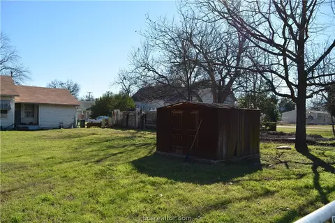 106 E Farish, Rosebud, TX 76570 photo 5