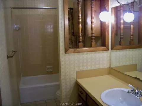 4308 Meadowbrook, Bryan, TX 77802 photo 10