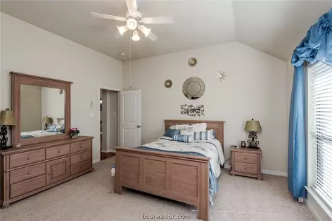 2013 Mountain Wind Loop, Bryan, TX 77807 photo 13