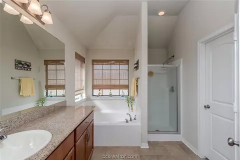 2013 Mountain Wind Loop, Bryan, TX 77807 photo 14