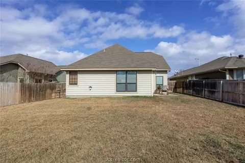 2013 Mountain Wind Loop, Bryan, TX 77807 photo 19