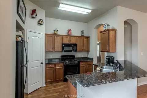 2013 Mountain Wind Loop, Bryan, TX 77807 photo 10