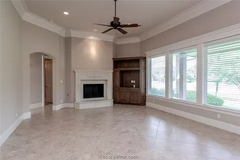 4303 Willowick Dr, Bryan, TX 77802 photo 4