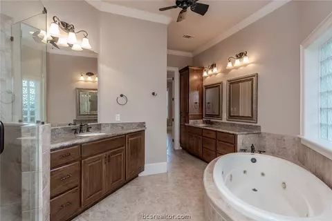 4303 Willowick Dr, Bryan, TX 77802 photo 13
