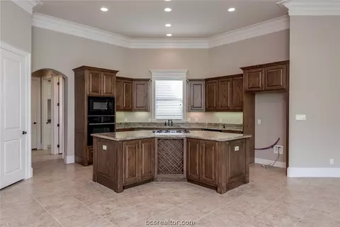4303 Willowick Dr, Bryan, TX 77802 photo 7