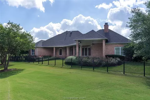 4303 Willowick Dr, Bryan, TX 77802 photo 27