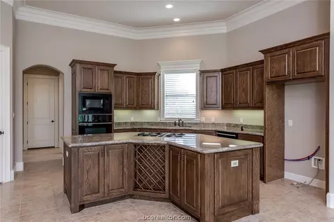 4303 Willowick Dr, Bryan, TX 77802 photo 6