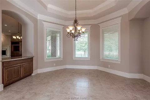 4303 Willowick Dr, Bryan, TX 77802 photo 3