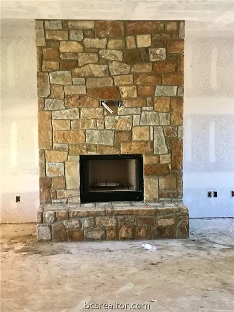 3020 Embers Loop, Bryan, TX 77808 photo 6
