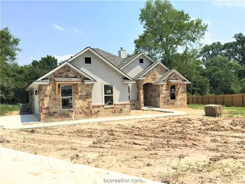 3020 Embers Loop, Bryan, TX 77808 photo 2