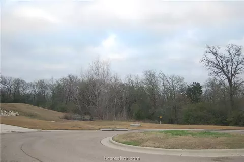 1982 Mountain Wind Ct, Bryan, TX 77807 photo 3
