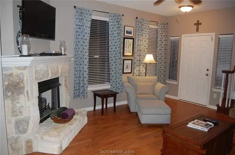 1982 Mountain Wind Ct, Bryan, TX 77807 photo 5