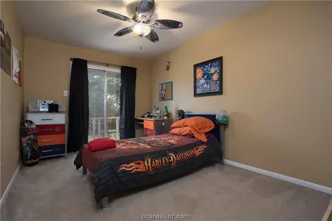 2910 Camelot Dr, Bryan, TX 77802 photo 13