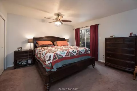 2910 Camelot Dr, Bryan, TX 77802 photo 9