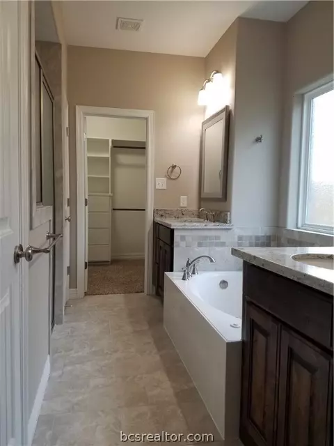 3072 Archer Cir, Bryan, TX 77808 photo 13