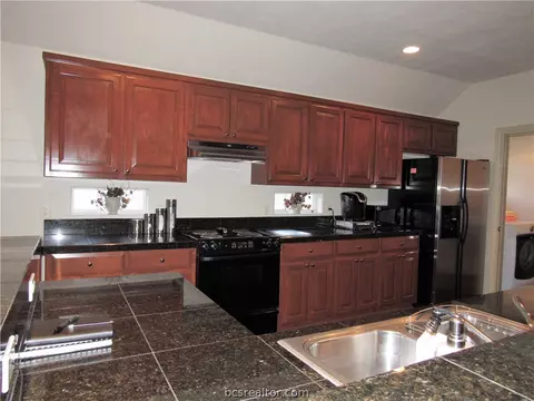 5310 Draycott Ct, Bryan, TX 77802 photo 6