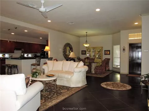 5310 Draycott Ct, Bryan, TX 77802 photo 3
