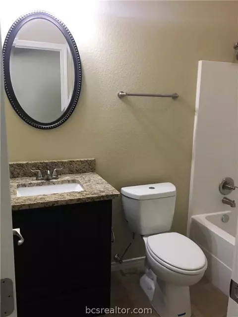 202 Tee Dr, Bryan, TX 77801 photo 7