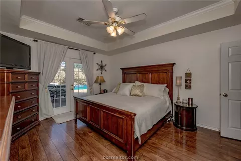 3919 Brighton Dr, Bryan, TX 77802 photo 12