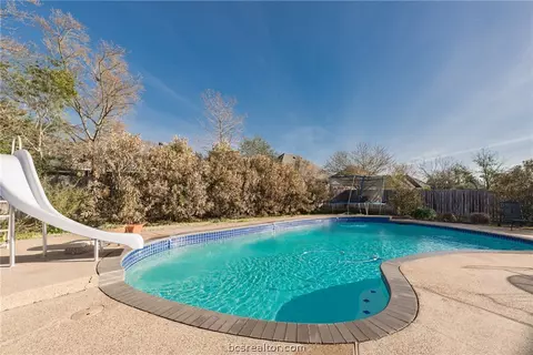 3919 Brighton Dr, Bryan, TX 77802 photo 23