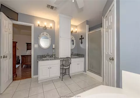 3919 Brighton Dr, Bryan, TX 77802 photo 13