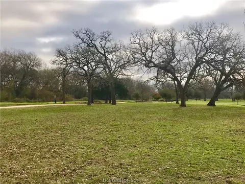 3080 Peterson Cir, Bryan, TX 77802 photo 8