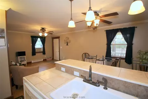 9647 Taylor Rd, Bryan, TX 77808 photo 6