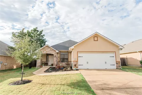 2111 Ella Ln, Bryan, TX 77802 photo 2