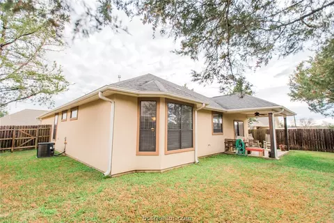 2111 Ella Ln, Bryan, TX 77802 photo 25
