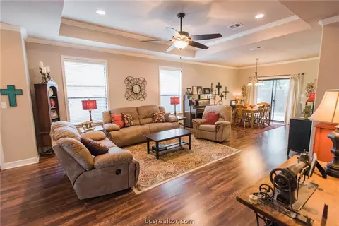 2111 Ella Ln, Bryan, TX 77802 photo 7