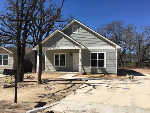 1802 Bamboo St, Bryan, TX 77803 photo 1