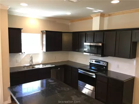 1802 Bamboo St, Bryan, TX 77803 photo 8