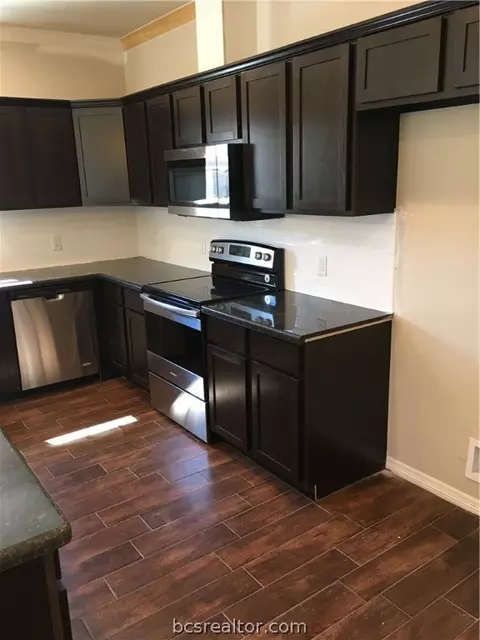 1802 Bamboo St, Bryan, TX 77803 photo 5