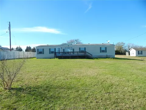 8203 Wixon Oaks Dr, Bryan, TX 77808 photo 1