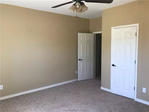 112 Rebecca St, Bryan, TX 77801 photo 12