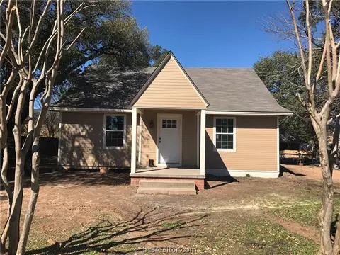 112 Rebecca St, Bryan, TX 77801 photo 3