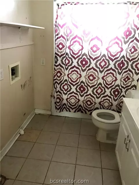 802 Mitchell St, Bryan, TX 77802 photo 7